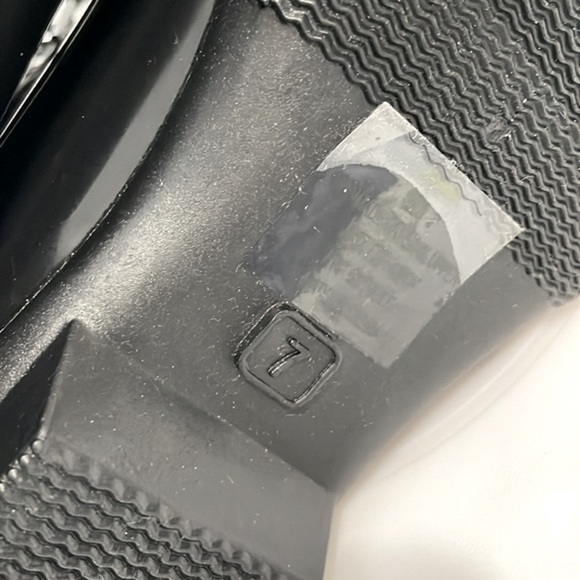 NWT Women's J-Hawk Rain Shoe - Size 7 (fits more like a size 6) - Picture 7 of 8